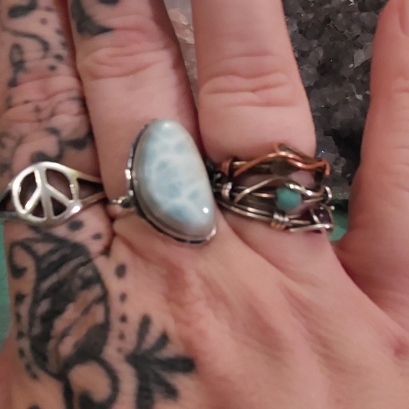 Beautiful Larimar Ring Size 9 - Picture 3 of 8